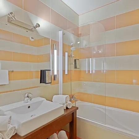 Hotel Provence 3*